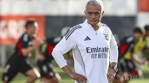 水晶宫溃不成军，切尔西逆境重生，抢夺欧冠资格新曙光？